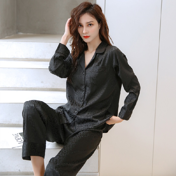 Bộ Đồ Ngủ Tay Dài Bằng Lụa Satin In Họa Tiết Da Báo Thời Trang Hàn Quốc Dành Cho Bạn Nữ