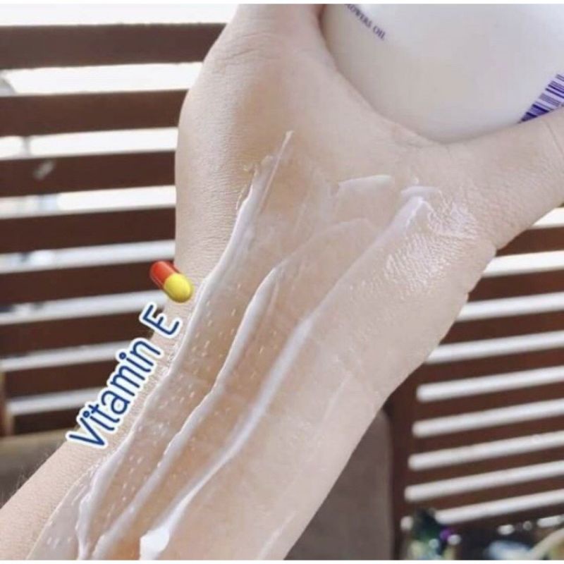 Kem Dưỡng Ẩm Vitamin E Thái Lan