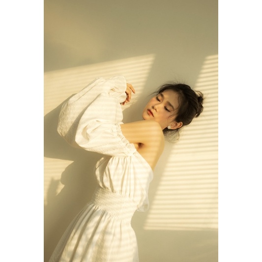 Đầm kiểu bẹt vai palpitate dress