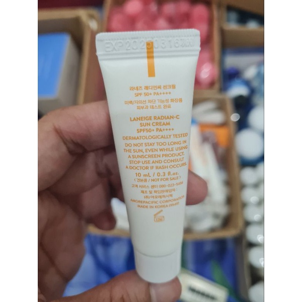 Kem chống nắng sáng da Laneige Radian C