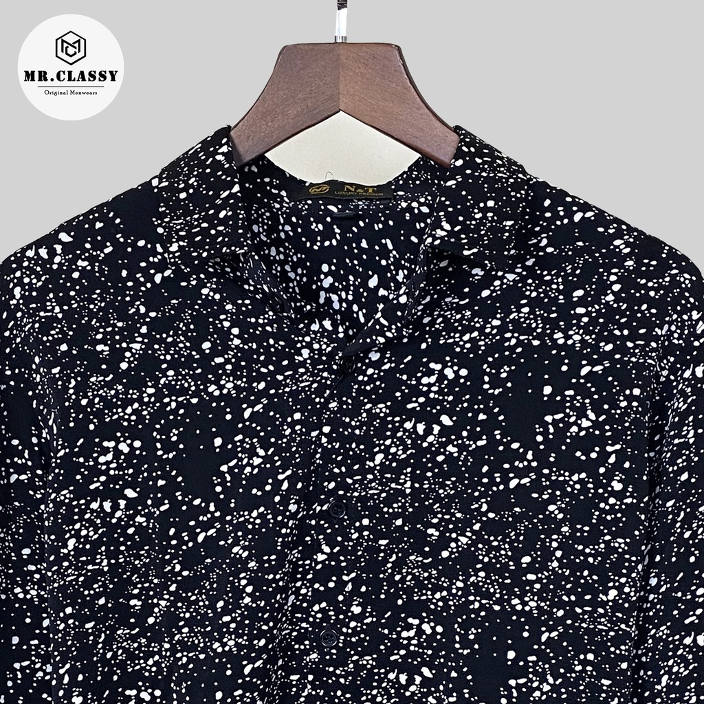 Áo sơ mi nam họa tiết chấm trắng vải lụa Hàn cao cấp mềm mịn thoáng mát co dãn nhẹ | BigBuy360 - bigbuy360.vn