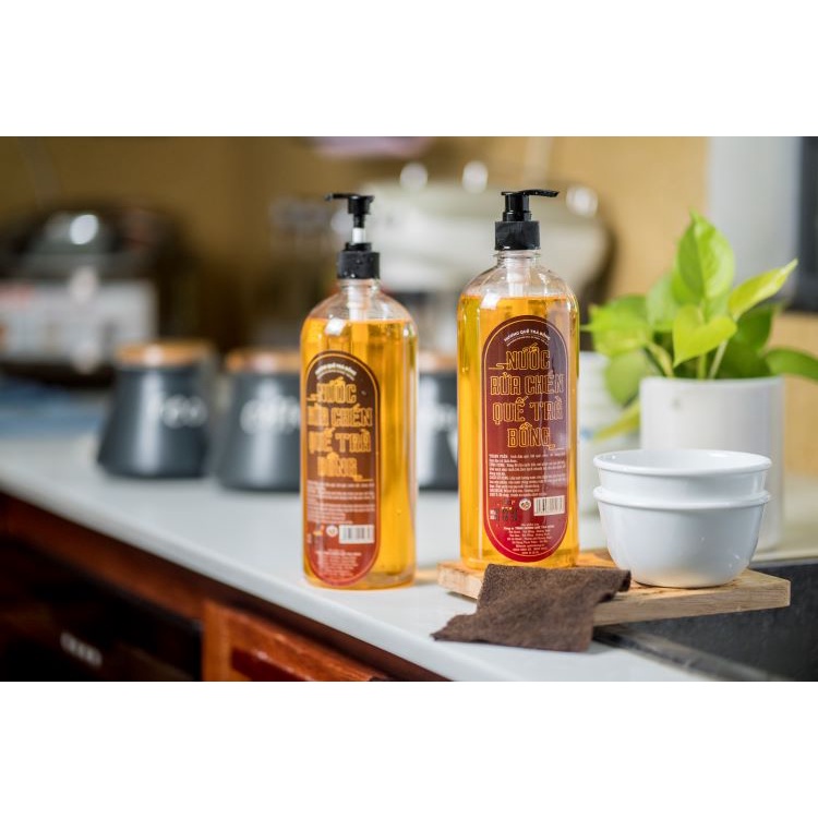Nước Rửa Chén Hữu Cơ Hương Quế Trà Bồng 1 Lít Khử Mùi, Làm Sạch Vết Bẩn Dầu Mở