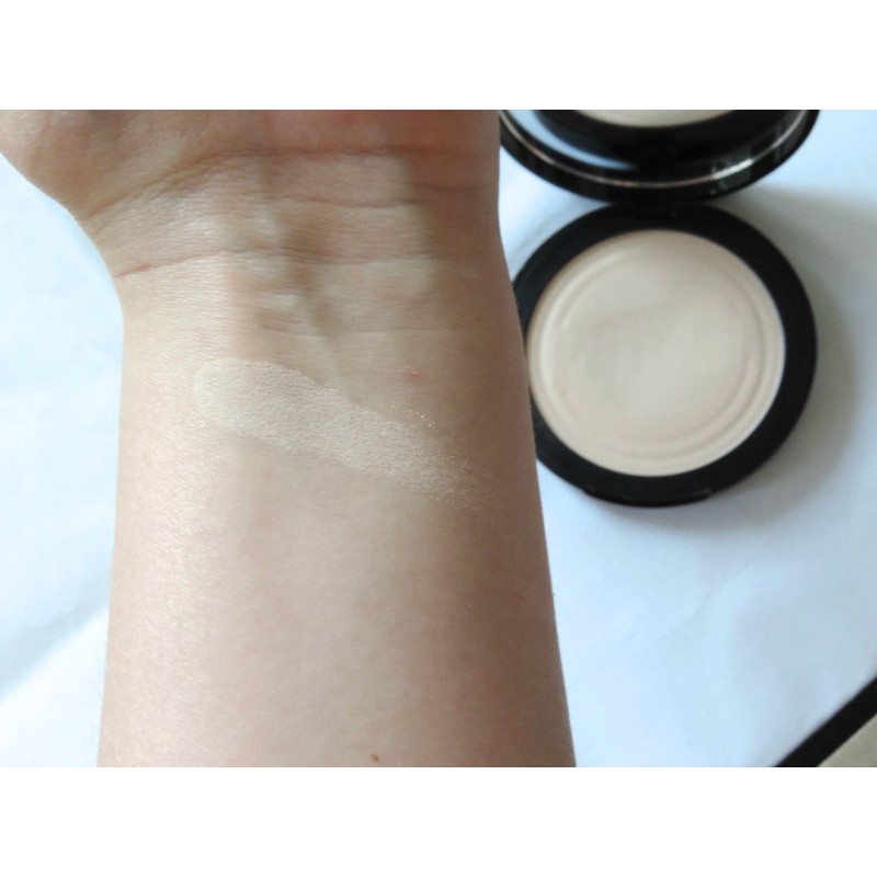 Phấn phủ kiềm dầu lâu trôi Soap and Glory One Heck’ of A Blot | BigBuy360 - bigbuy360.vn