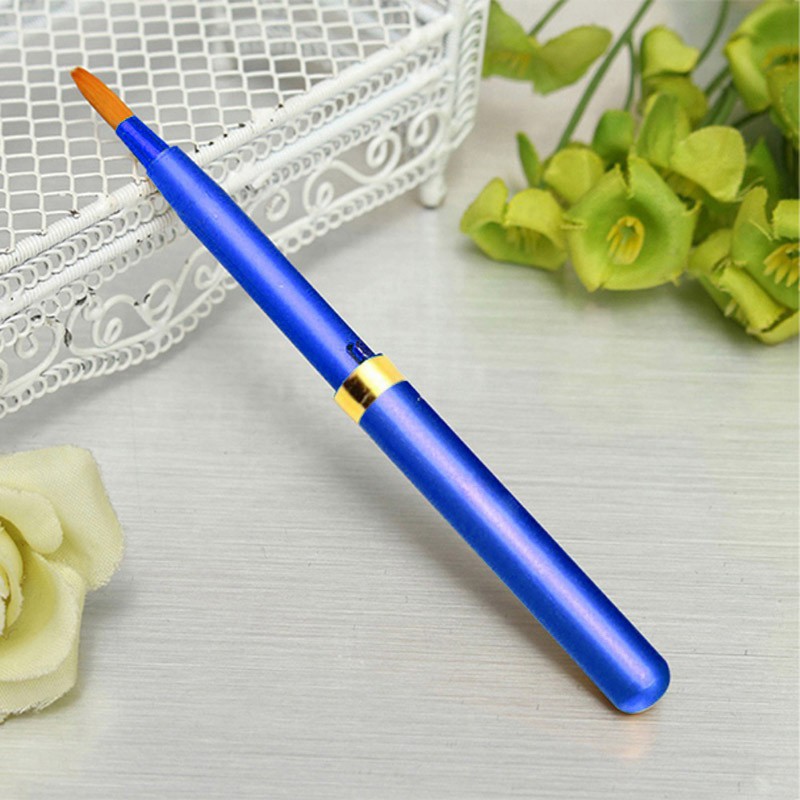 Bút cọ đánh son môi