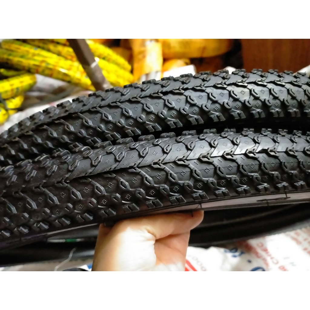 VỎ  XE ĐẠP ĐỊA HÌNH 26X1.95 SAO VÀNG