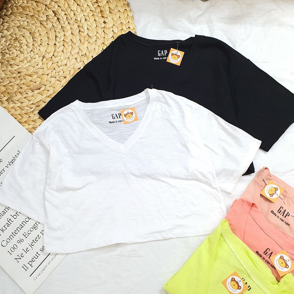Áo thun croptop phom rộng cổ tim