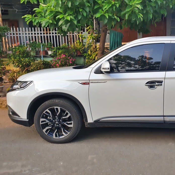 Ốp mang cá trang trí ô tô - Ốp dán mang cá ô tô hợp kim cao cấp tạo điểm nhấn cho ô tô - xe hơi