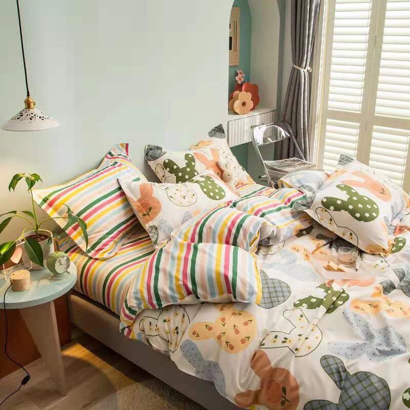 Bộ chăn ga Cotton Poly -cô bé  dâu tây xinh Luis bedding chăn ga Hàn Quốc đủ màu đủ size (miễn phí bo chun)