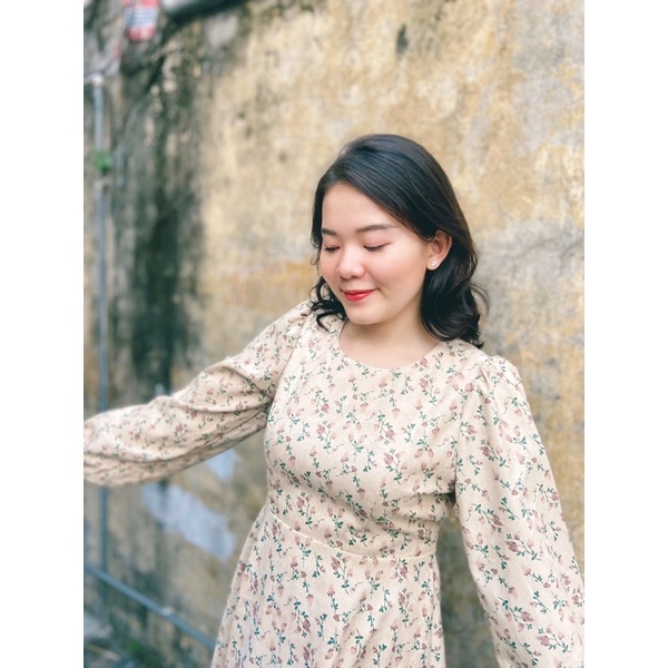 VÁY ĐẦM HOA NHÍ BIGSIZE DÀI TAY CỔ TRÒN VINTAGE - IZYBYNHI | BigBuy360 - bigbuy360.vn