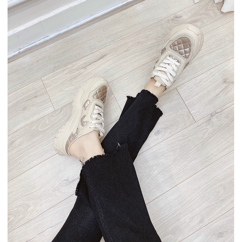 Sục thể thao độn đế trần trám