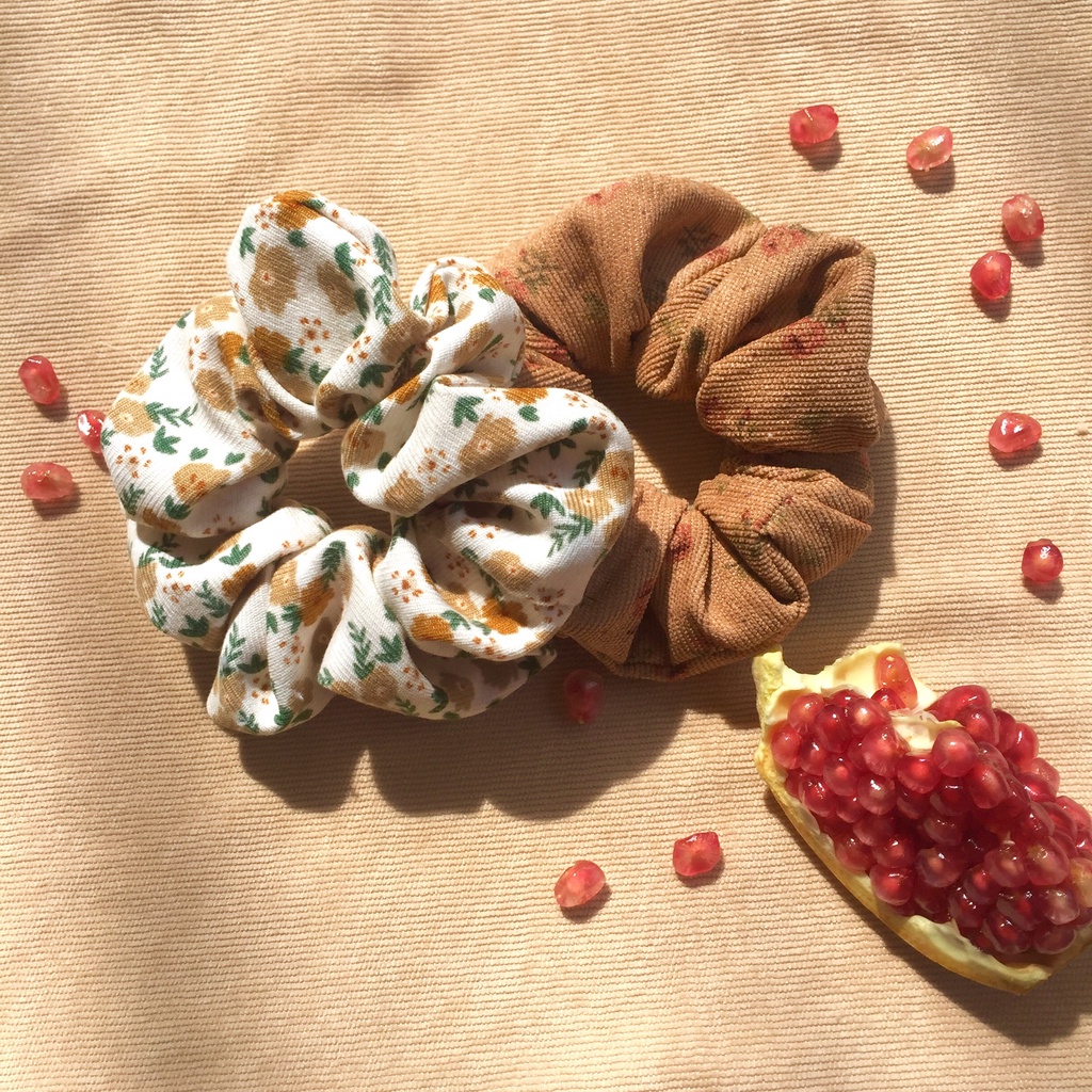 cột tóc Srunchies hoa nhí xinh xắn