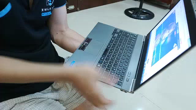 laptop Toshiba r63 siêu mỏng - i5 3427U Ram 10GB SSD 256G like new | BigBuy360 - bigbuy360.vn