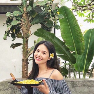 Hoa đại cài tóc đi biển