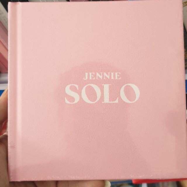 Album Jennie solo BlackPink có sẵn