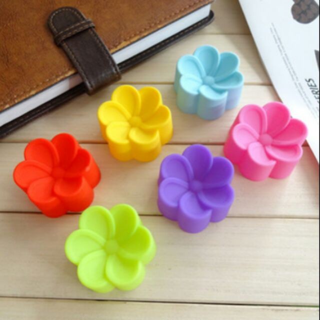 Khuôn silicon hình hoa sứ 6 cánh 5cm
