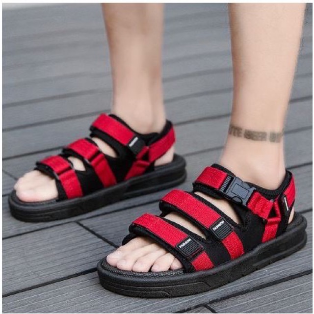 Dép Nam Sandal quai ngang, đế cao su mềm, quai dù, tùy chỉnh quai, đế được khâu chắc chắn.