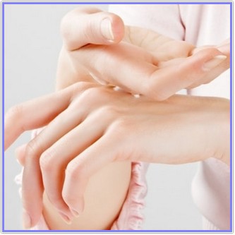 Kem dưỡng da tay Maycreate Flower of Story Perfumed Hand Essence | BigBuy360 - bigbuy360.vn