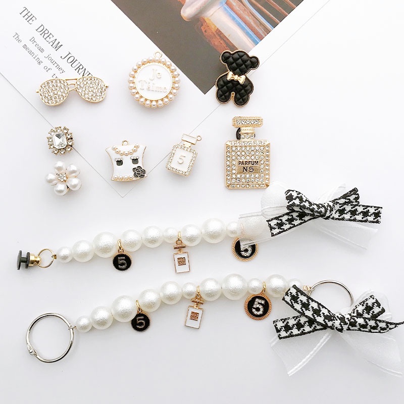 Charms Giày Crocs Jibitz INS DIY Hình Gấu Dễ Thương Có Khóa Cài Làm Quà Tặng Cho Trẻ Em / Phụ Nữ / Bạn Bè / Tiệc Tùng