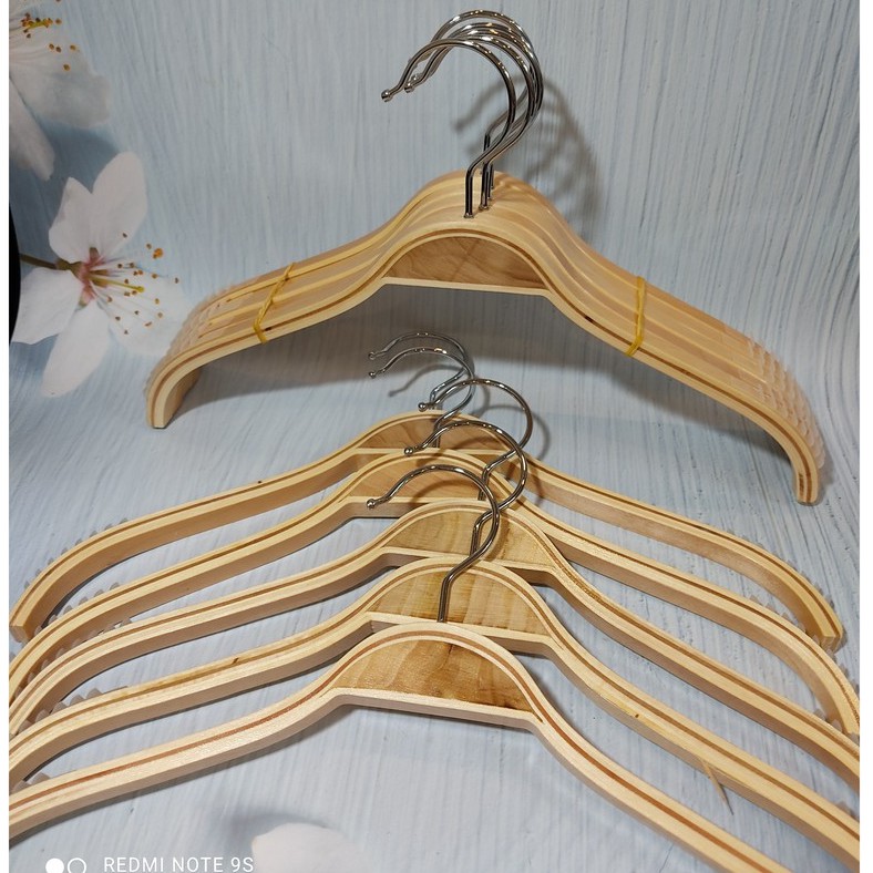 móc gỗ treo quần áo-móc gỗ tre màu vàng-móc gỗ có đệm chống trượt-móc gỗ đầu móc tròn inox-móc dùng để treo quần-áo-váy,