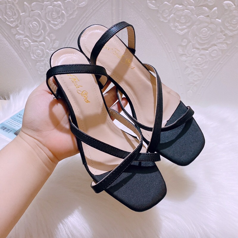 Sandal cao gót quai mảnh đan chéo gót nhọn 7p quai thun sau hot hit kiểu công sở thanh lịch