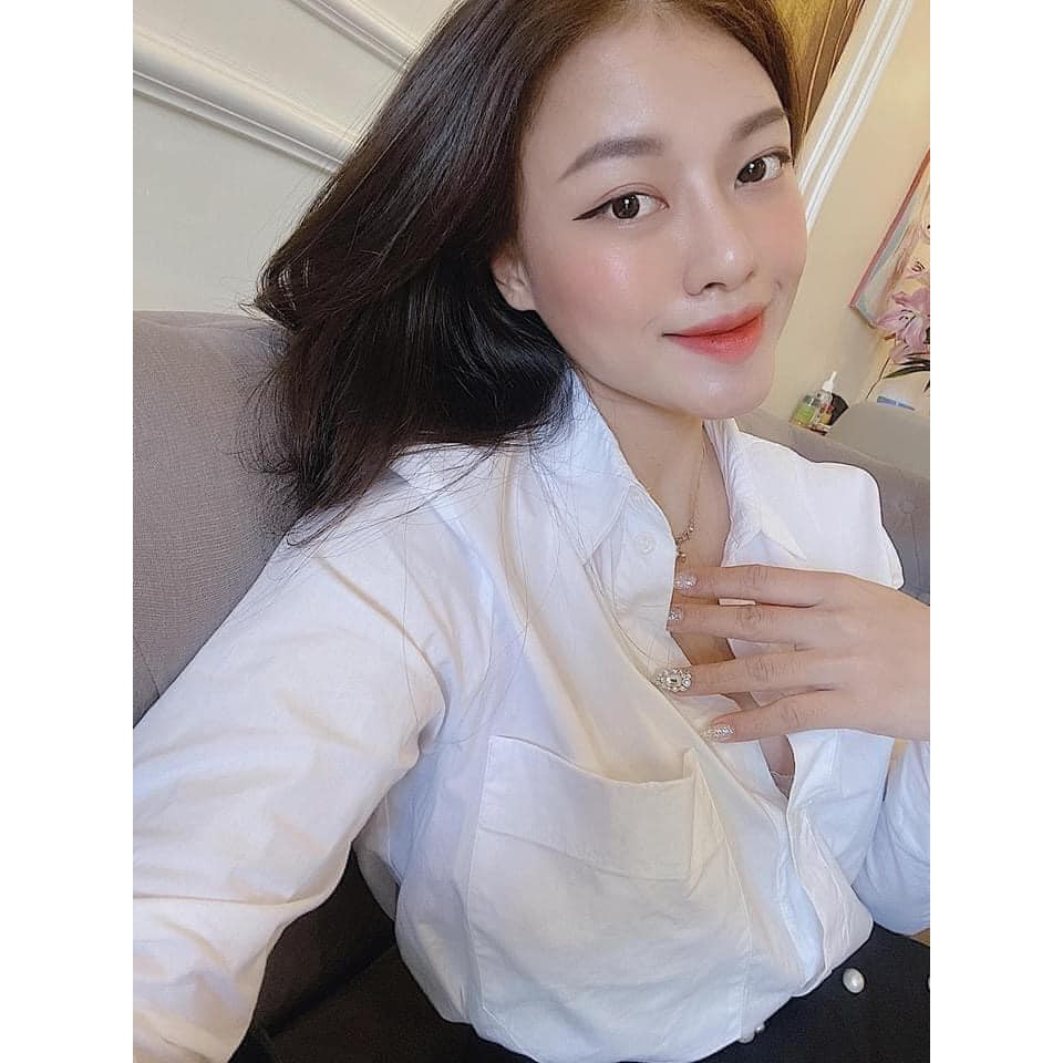 Áo sơ mi trắng form rộng