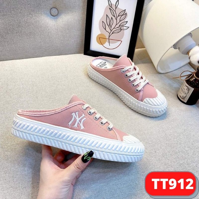 Giày Sục Thể Thao Nữ Thêu Chữ N, Bata Đạp Gót Đế Bánh Mì 3cm MEDIAVN
