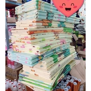 Thảm xốp gấp gọn xếp 2 mặt cho bé tập bò chống ngã thấm, chiếu ngủ văn phòng