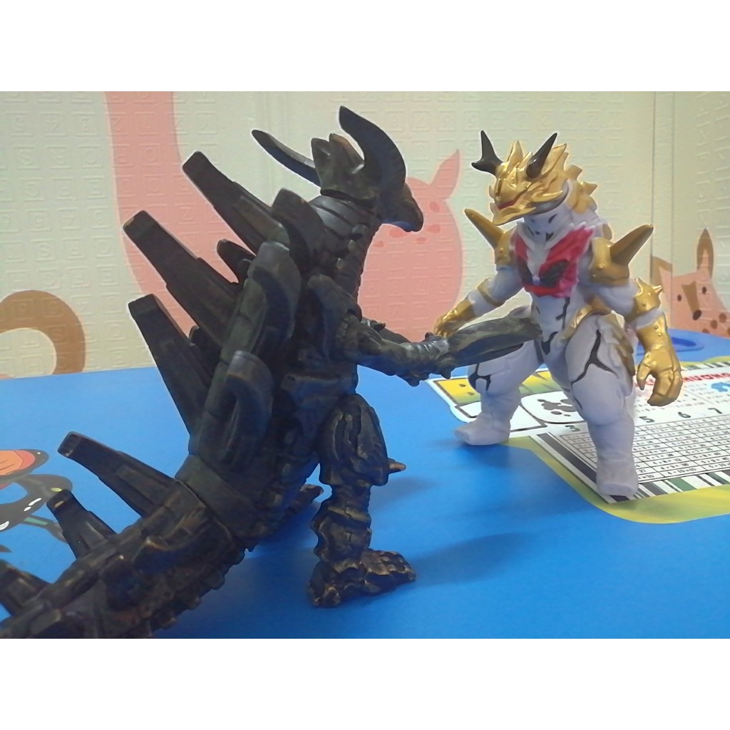 Mô hình Quái vật Grand King Kaiju Bandai Ultraman Monster Serie Siêu nhân điện quang