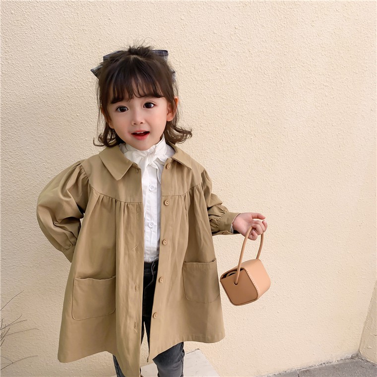 Áo khoác cổ búp bê dáng rộng phối một hàng nút phong cách Hàn Quốc đáng yêu cho bé gái