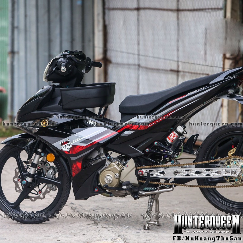 Tem rời Y15ZR đen đỏ xám in UV cao cấp, Dán xe Exciter 150 đời 2016-2019 màu đen. Mẫu decal hoa văn chìm ẩn