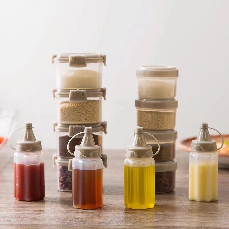 Bộ 4 lọ đựng gia vị/nước chấm/gia vị nhỏ gọn tiện dụng dành cho nhà bếp