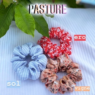Scrunchies hoa nhí và sọc caro by The VAMP