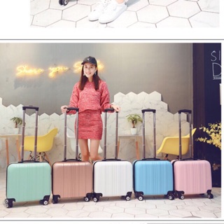 (GIÁ SẬP SÀN) HÀNG SẴN -VALI VUÔNG SIZE 18 GỌN- TIỆN