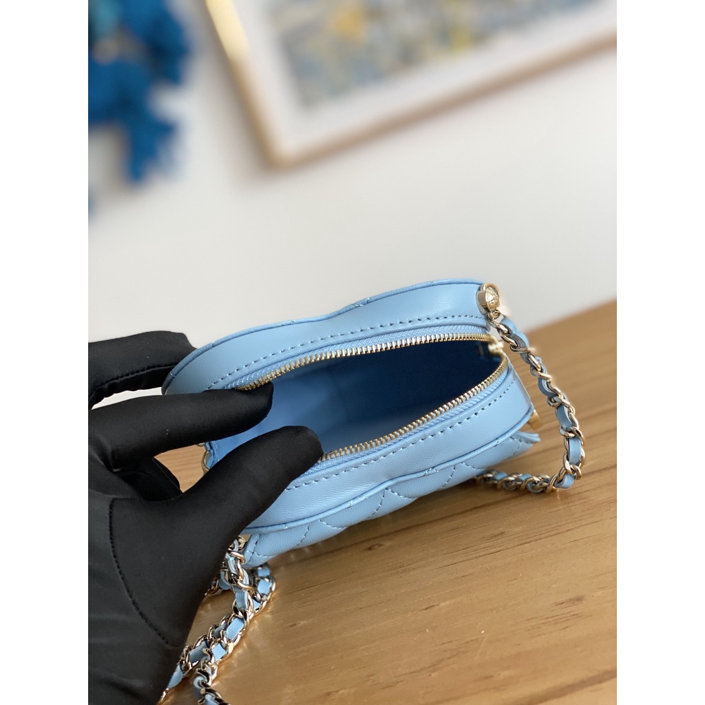 Túi đeo chéo nữ da thật thời trang cao cấp 𝘾𝙝𝙖𝙣𝙚𝙡 𝘾𝙝𝙖𝙣n𝙚𝙡 CN thiết kế hình trái tim