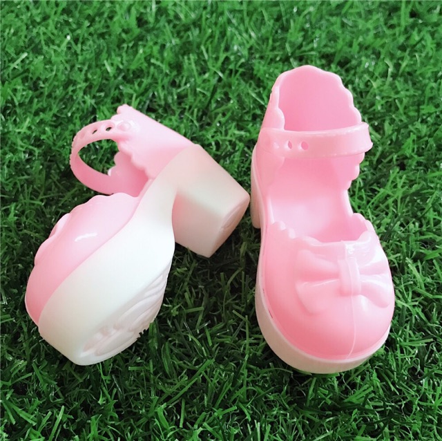 Giầy búp bê 60cm - 2 đôi