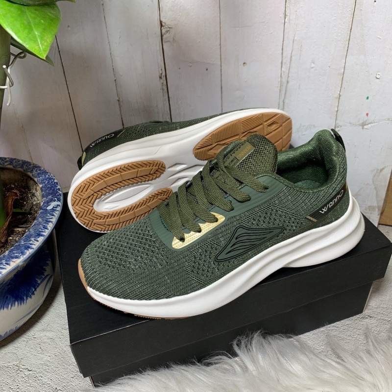 Giày Nam thể thao Wanno rẻ bền xịn - tặng hộp 688