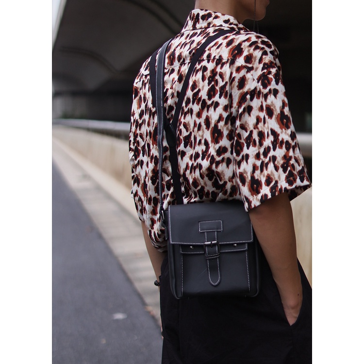 Túi xách nam đeo chéo da trơn chỉ nổi cặp nam hai ngăn thời trang màu đen bóp đeo ngực Hàn Quốc MINA