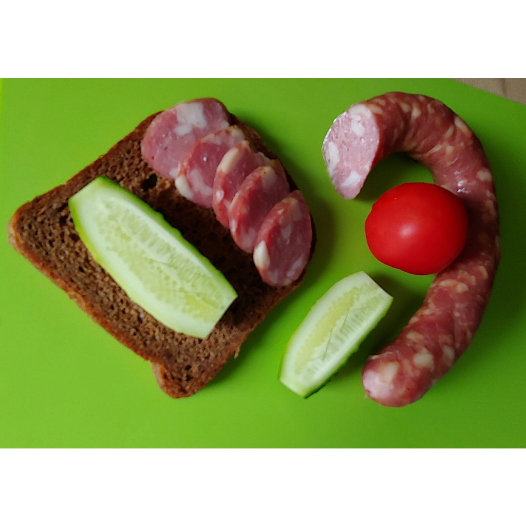 Xúc Xích Vòng Hun Khói Đặc Sản Của Nga cây 450g-500g