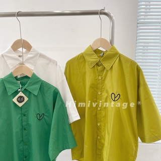 Áo sơ mi cộc tay basic thêu tim ngực