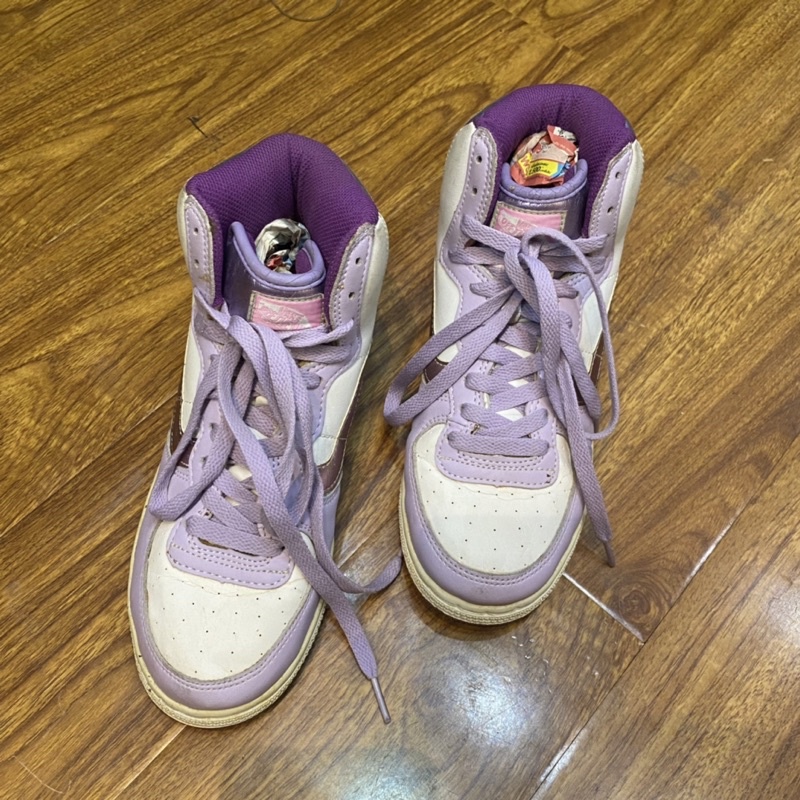 Giày thể thao sz 36