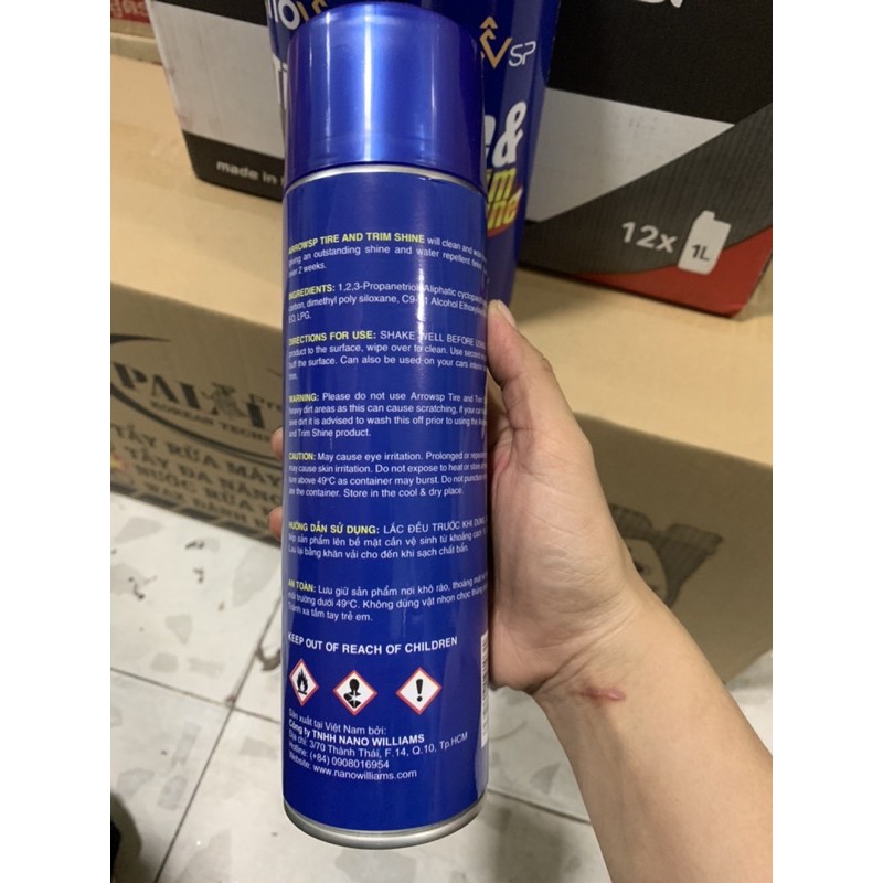 Chai đánh bóng vỏ xe và nhựa đen Arrow 500ml