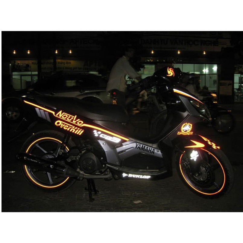 Giấy Dán Decal Phản Quang Xe Máy Xe Đạp