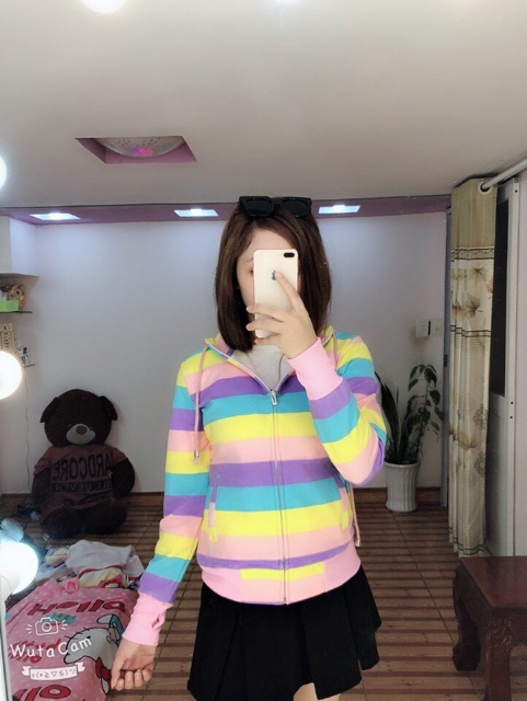 Áo khoác 7 sắc cầu vòng