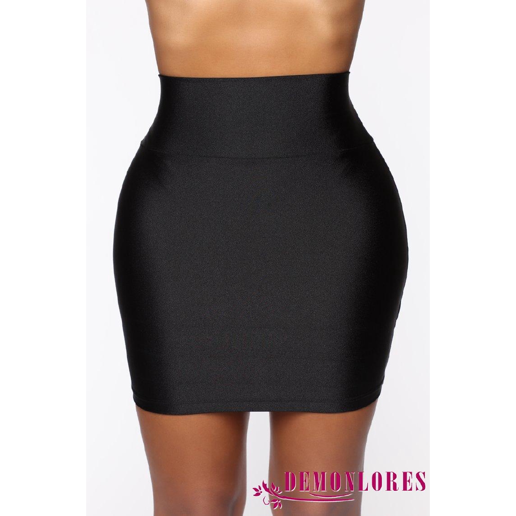 Chân váy bút chì dáng ôm phong cách gợi cảm quyến rũ cho nữ