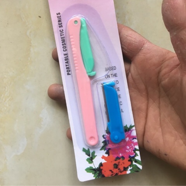 Dao cạo chân mày (Tặng kèm 3 lưỡi dao)