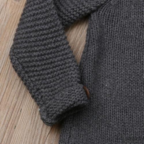 Áo Sweater dệt kim phối nút cho bé