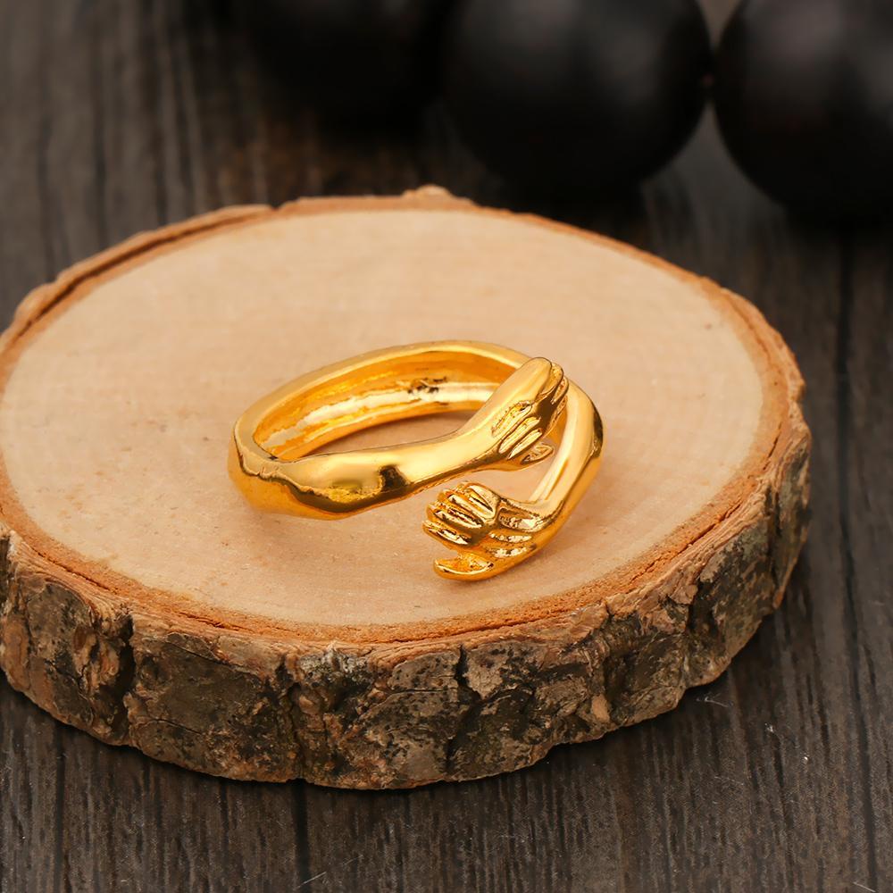 Nhẫn Cặp Đôi Thiết Kế Dạng Hở Chạm Khắc Độc Đáo