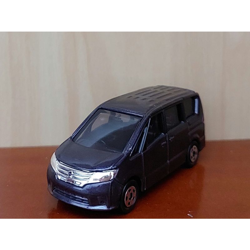 Xe mô hình Tomica NISSAN Serena không hộp