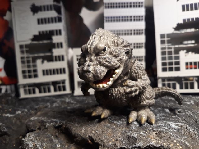 Mô hình đồ chơi khủng long Godzilla baby siêu kute 8cm. .