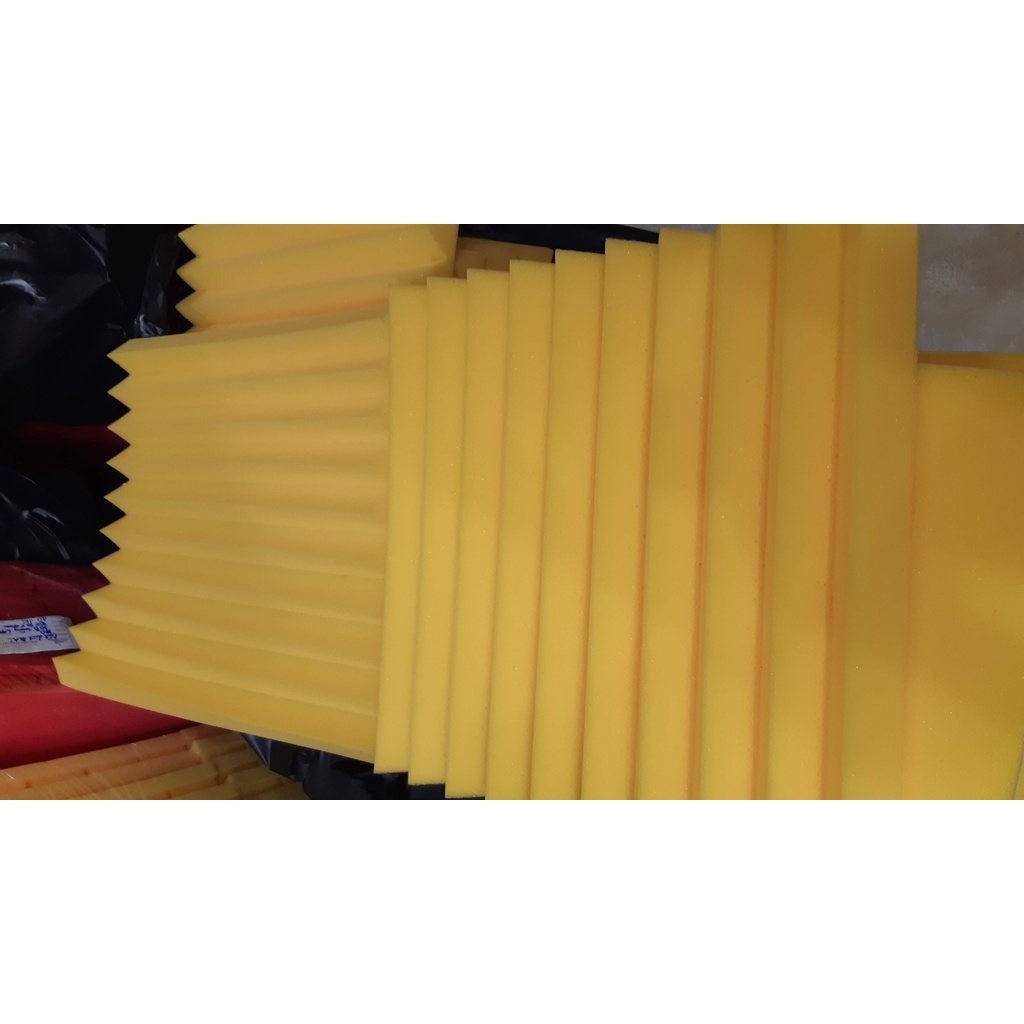 Mút tam giác cách âm - tiêu âm 50 x 50 cho phòng thu âm, phòng karaoke, phòng livestream.bay...